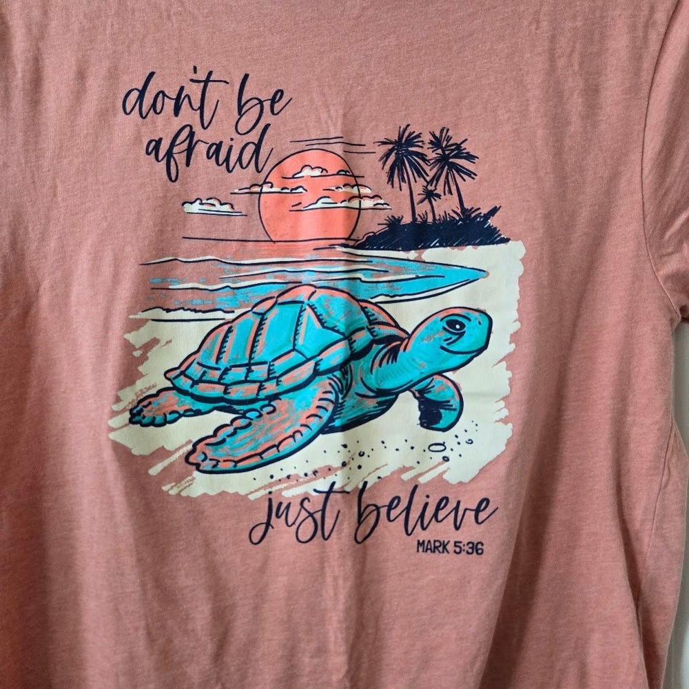 Love in Faith Women T-Shirt Sea Turtle Graphic Cotton Blend Casual Pink‎ Large - Picture 3 of 6